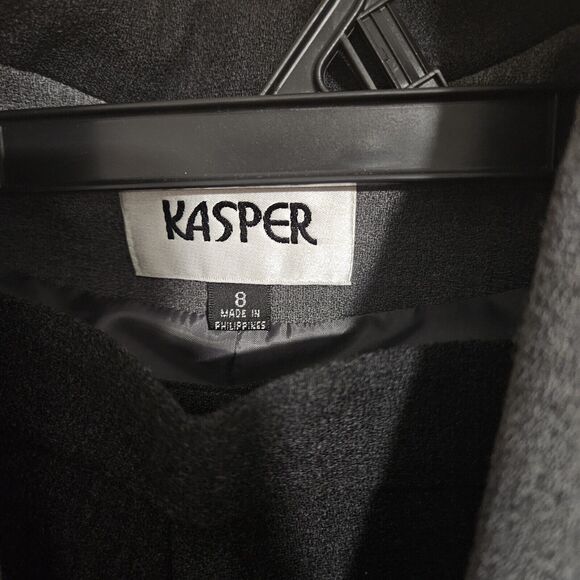 Kasper Size‎ 8 Suit With Slacks And Blazer Grey & Black With Floral Accents89 - Picture 3 of 4
